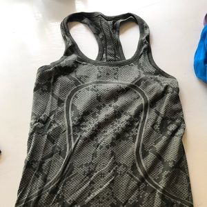 Lululemon tank top, camo, size 6
